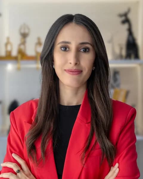 Khadidja Makhloufi, Senior Property Consultant